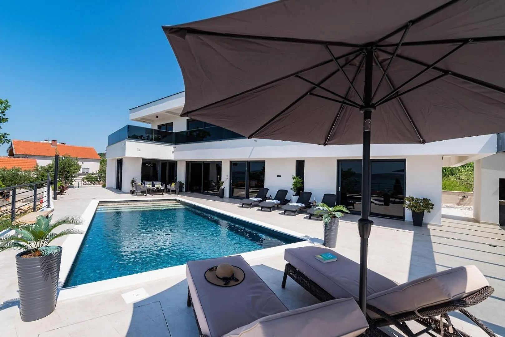 Luxury Villa Royal Hill With 34 M2 Pool Масленица